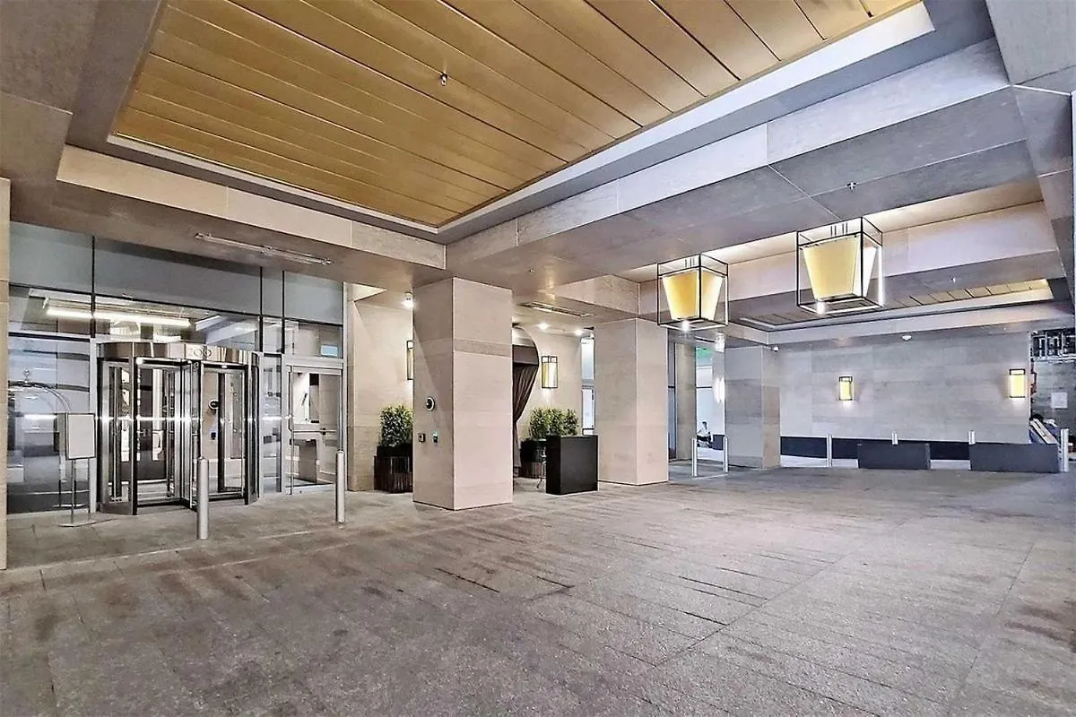 Apartment 2 Bedroom Plus Den Condo Toronto